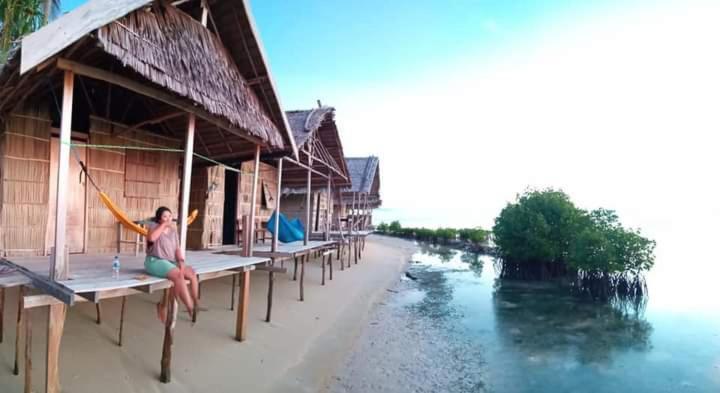 Mawar Homestay Besir Екстериор снимка